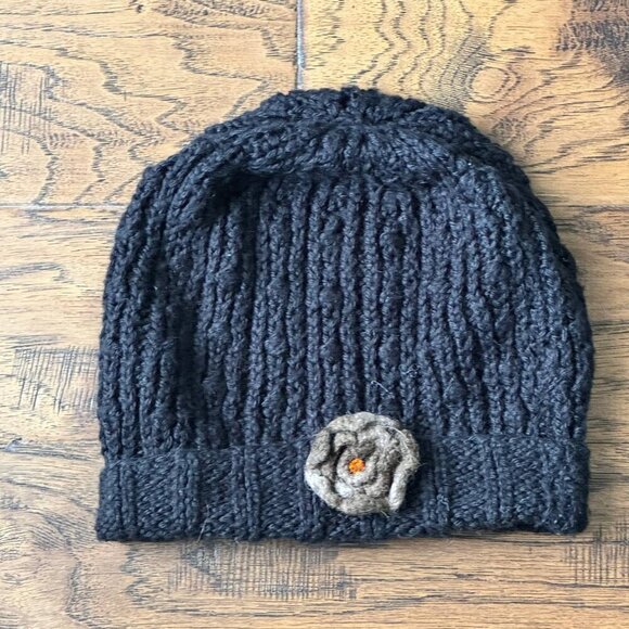 Women’s Winter Boho Hat with Flower and Rhinestone. - Picture 1 of 3